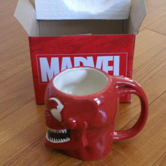 NIB Carnage 16oz molded mug by Marvel Comic theme - Picture 3 of 4